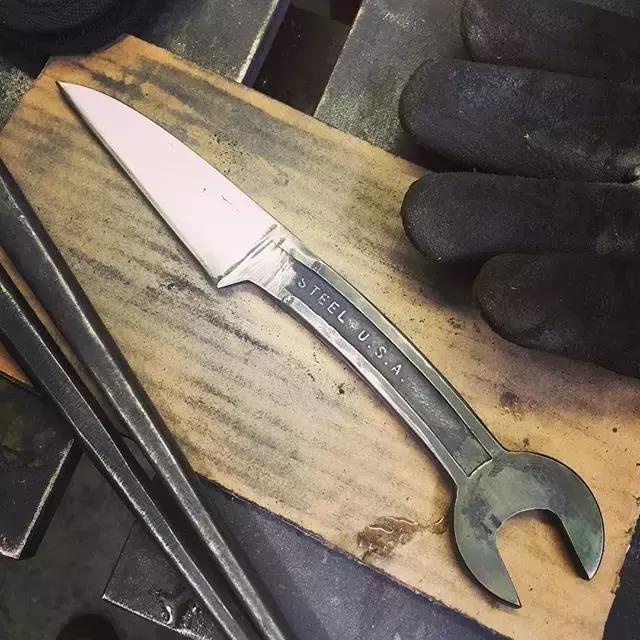 机加工车间淘汰了的扳手，用来做刀却是好钢材！