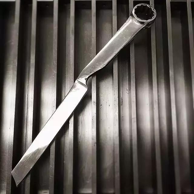 机加工车间淘汰了的扳手，用来做刀却是好钢材！